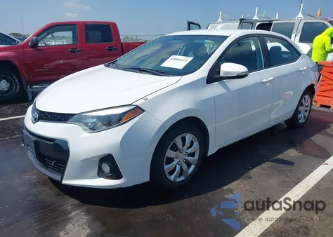 2015 Toyota Corolla S из США, поврежденный, VIN 5YFBURHE5FP256943
